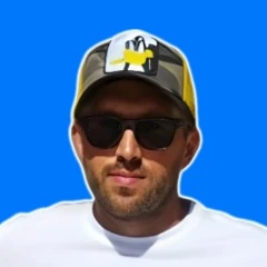 Александр Витальевич